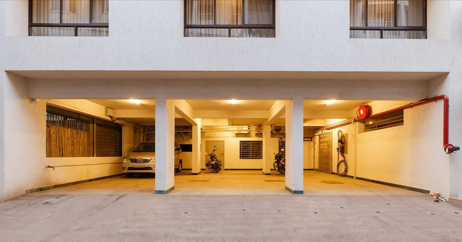 Hotel Classic Mid Town, Kolhapur Esterno foto