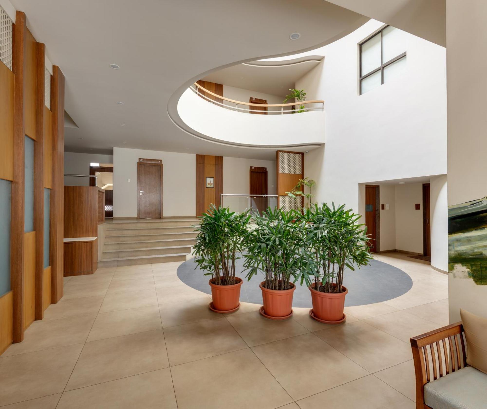 Hotel Classic Mid Town, Kolhapur Esterno foto
